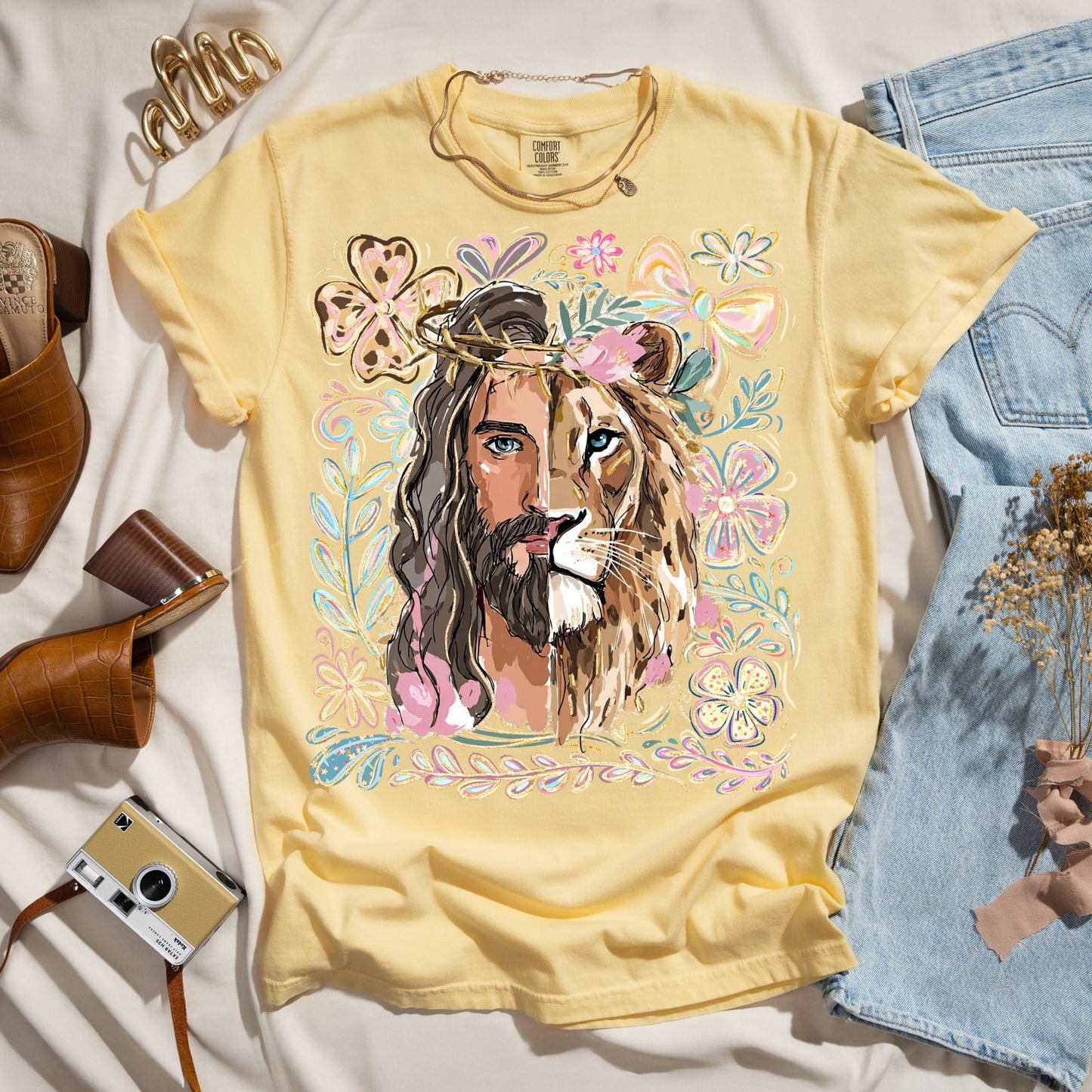 Lion of Judah Jesus Floral Tee