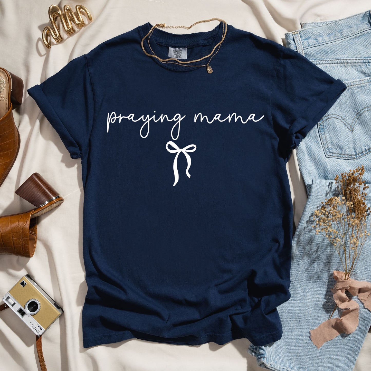 Praying Mama - Faith Tee